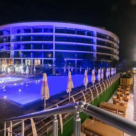 ماريستيلا مارين ريزيدنس 5*